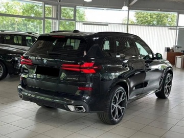 BMW X5 G05 SUV Facelifting 3.0 30d 298KM 2025 BMW X5 xDrive30d Sport Suv 3.0 (298KM) 2025, zdjęcie 3
