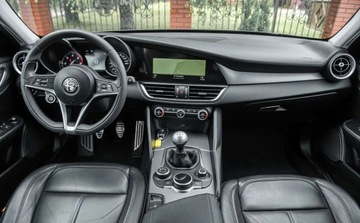 Alfa Romeo Giulia II Sedan 2.2 JTD 180KM 2016 Alfa Romeo Giulia 2.2D 180Ps Ledy Skora Bixenon Navi 1 wlasciciel BEZWYPAD, zdjęcie 4