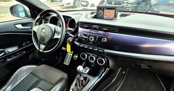 Alfa Romeo Giulietta Nuova II Hatchback 5d 1.4 TB 16v Mair 170KM 2011 Alfa Romeo Giulietta BENZYNA 170KM skora alcantara ATRAKCYJNY WYGLAD, zdjęcie 35