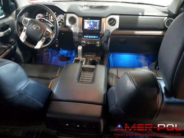 Toyota Tundra II 2018 Toyota Tundra _CREWMAX_LIMITED_4x4_5.7 L_381 km_2018r 5.7 Benzyna 381KM, zdjęcie 6