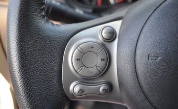 Nissan Micra IV Hatchback 5d Facelifting 1.2 80KM 2017 Nissan Micra 1.2 Benzyna Klimatyzacja Nawigacja 1.2 Benzyna 80KM, zdjęcie 19