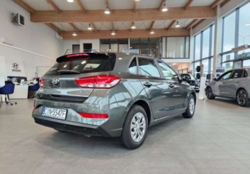 Hyundai i30 III Hatchback Facelifting 1.5 T-GDI 48V 160KM 2021 Hyundai i30 2021 1.5T-GDI 160KM 48V Classic Plus 45.595km Salon Polska 1wl, zdjęcie 9