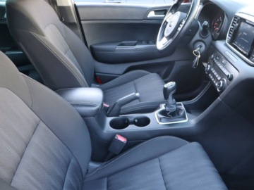 Kia Sportage IV SUV Facelifting 1.6 T-GDI 177KM 2018 Kia Sportage 1.6 T-GDI, Salon Polska, zdjęcie 8