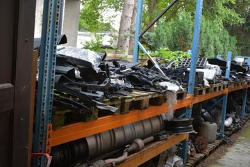 ПОДУШКА АККУМУЛЯТОРА VW JETTA 1K0915333H