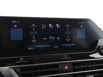 Citroen C4 III SUV 1.2 PureTech 130KM 2020 Citroen C4 1.2 Benzyna Shine Nawigacja Tempomat, zdjęcie 26