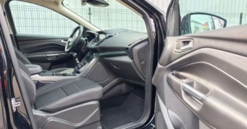 Ford Kuga II SUV Facelifting 1.5 EcoBoost 150KM 2019 Ford Kuga 1.5 150ps. Navi Sync Grzane Fotele Kierownica 2019 1.5 Benzyna, zdjęcie 6