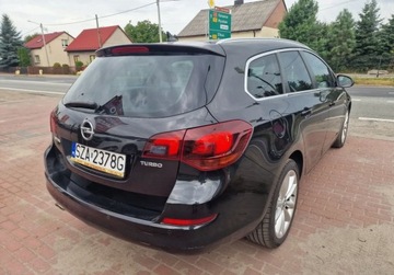 Opel Astra J Sports Tourer 1.4 Turbo ECOTEC 140KM 2012 Opel Astra 1.4Benzynasuper stan zarejestrowana w Polsce 1.4 Benzyna 140KM, zdjęcie 4