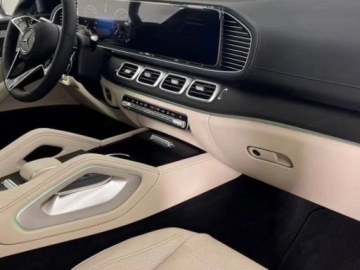 Mercedes GLE V167 SUV Facelifting 2.0 300d 269KM 2025 GLE Coupe 300 d 4-Matic AMG Line 2.0 (269KM) 2025, zdjęcie 9