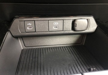 Toyota Prius V (XW60) 2.0  Hybrid Dynamic Force Plug-in 223KM 2023 Toyota Prius Prius Rej. 2024 Prestige FV23 Salon PL Serwis ASO 1 wl., zdjęcie 27