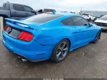 Ford Mustang VI Fastback Facelifting 5.0 Ti-VCT 450KM 2022 Ford Mustang GT PREMIUM FASTBACK 2022, od ubezpieczalni 5.0 Benzyna 450KM, zdjęcie 4