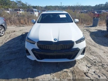 BMW Seria 5 G90-91 2024 BMW Seria 5 530i, 2024r., 2.0L 2.0 Benzyna 255KM, zdjęcie 6