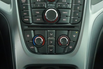 Opel Astra J Sedan 1.6 Twinport ECOTEC 115KM 2015 Opel Astra 1.6 16V, Salon Polska, Serwis ASO, zdjęcie 9