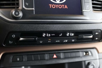 Toyota 2022 Toyota Proace Verso Verso 2.0 D4-D Long Family Aut. 2.0 Diesel 177KM, zdjęcie 11