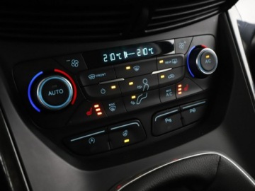 Ford Kuga II SUV Facelifting 1.5 EcoBoost 150KM 2017 Ford Kuga półskóra klima auto navi grzane, zdjęcie 26