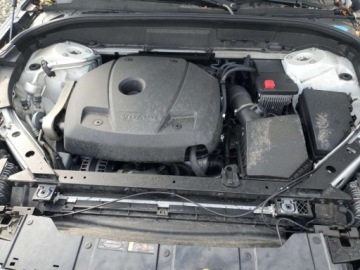 Volvo XC60 II 2021 Volvo XC 60 T5 Momentum 2021 2.0 Benzyna 250KM, zdjęcie 6