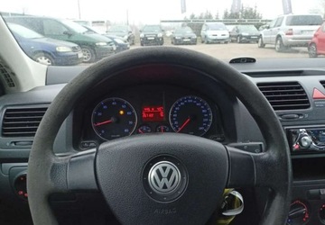 Volkswagen Jetta V 1.6 102KM 2006 Volkswagen Jetta Volkswagen Jetta 1.6 Benzyna 102KM, zdjęcie 7