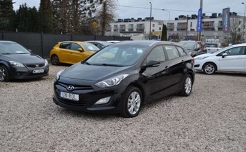 Hyundai i30 2014 Hyundai i30 1.4 Benzyna Nawigacja Klimatyzacja Cz.parkowania 1.4 Benzyna