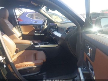 Mercedes GLB 2023 Mercedes-Benz GLB 250 4Matic 2023 2.0l 2.0 Benzyna 221KM, zdjęcie 9