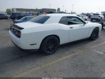 Dodge Challenger III 2018 Dodge Challenger SRT Hellcat 2018 6.2l 6.2 Benzyna 707KM, zdjęcie 5