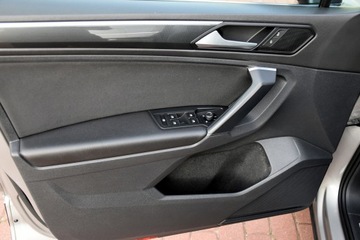 Volkswagen Tiguan II SUV 2.0 TDI 150KM 2018 Volkswagen Tiguan II Highline 2.0TDI 4x4 AUTOMAT 7b BOGATY, Doinwestowany!, zdjęcie 15