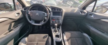 Citroen C4 II Hatchback 5d 1.6 HDi 92KM 2012 Citroen C4 2012r 1.6 HDI. Lekko uszkodzony lewy przod. Jezdzi. 1.6 92KM, zdjęcie 5