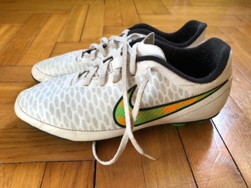 BUTY korki NIKE MAGISTA rozm. 38,5