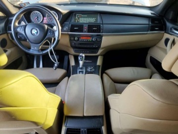 BMW Seria 6 F06-F12-F13 2014 BMW X6M 2014 BMW X6 M 4.4 Benzyna 555KM, zdjęcie 7