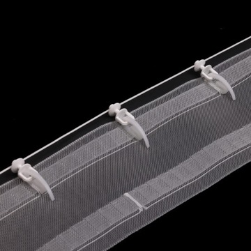 Наденьте веревку на рейку ПВХ каждые 8 ​​см, белая, 1 метр.