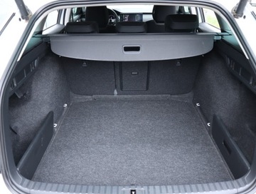 Skoda Octavia III Kombi Facelifting 1.5 TSI ACT 150KM 2020 Skoda Octavia 1.5 TSI, Salon Polska, Serwis ASO, zdjęcie 12