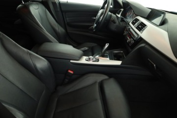 BMW Seria 3 F30-F31-F34 Touring Facelifting 2.0 320i 184KM 2017 BMW 3 320 i xDrive, Salon Polska, 4X4, Automat, zdjęcie 6