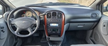 Chrysler Grand Voyager 2008 Chrysler Grand Voyager LIFT 2.8 CRD 150KM Limited Navi PDC 2.8 Diesel 150KM, zdjęcie 6