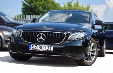Mercedes Klasa E W213 Limuzyna Plug-in Facelifting 2.0 300e 320KM 2020 Mercedes E300e 320 koni Sedan Burmester Szyber Webasto Kamera Avantgarde, zdjęcie 24