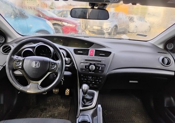 Honda Civic IX Hatchback 5d 2.2 i-DTEC 150KM 2012 Honda Civic 2012r, 2.2 CDTI. Lekko uszkodzony lewy przod. Jezdzi. 2.2, zdjęcie 5