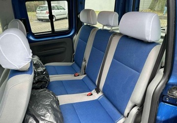 Volkswagen Caddy III Furgon 1.6 102KM 2009 Volkswagen Caddy 1.6 benzyna 102KM 2009r Osobowy 1.6 Benzyna 102KM, zdjęcie 4