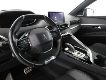 Peugeot 5008 II Crossover 1.5 BlueHDI 130KM 2019 Peugeot 5008 7 os. automat full LED półskóra, zdjęcie 13