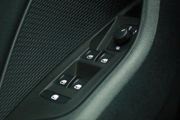 Skoda Octavia IV Liftback 1.0 TSI EVO 110KM 2022 Skoda Octavia 1.0 TSI e-tec, Salon Polska, zdjęcie 15