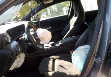 Mercedes Klasa A W177/V177 Hatchback 1.3 200 163KM 2018 Mercedes-Benz Klasa A Okazja 1.3 Benzyna 163KM, zdjęcie 21