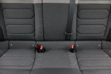 Citroen C4 III SUV 1.2 PureTech 130KM 2022 Citroen C4 1.2 PureTech, Salon Polska, zdjęcie 9