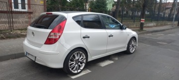 Hyundai i30 I CW Facelifting 1.6 CRDi 90KM 2012 Hyundai i30 lifting 1.6 crdi 90km Wyjatkowa wersja drugiej takiej NIE MA!!!, zdjęcie 5