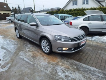 Volkswagen Passat B7 Variant 1.4 TSI BlueMotion 122KM 2013 Volkswagen Passat Klimatronik Nawigacja, zdjęcie 8