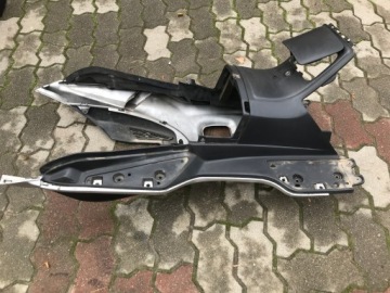 КРЫШКА АККУМУЛЯТОРА ОБТЕКАТЕЛЬ ЛЕВЫЙ ПРАВЫЙ SUZUKI BURGMAN 400