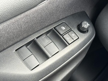 Toyota Yaris IV Hatchback 1.5 Hybrid Dynamic Force 116KM 2023 Toyota Yaris Hybrid 1.5 Comfort IV (2020-) Hybrid, zdjęcie 17