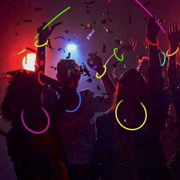BRANSOLETKI OPASKI ŚWIECĄCE PATYCZKI PAŁECZKI FLUORESCENCYJNE FLUO 50szt