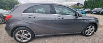 Mercedes Klasa A W176 Hatchback 5d 1.6 180 BlueEFFICIENCY 122KM 2013 Mercedes-Benz Klasa A 112013r, 1.6 Benzyna. Uszkodzony lewy bok. Jezdzi., zdjęcie 16