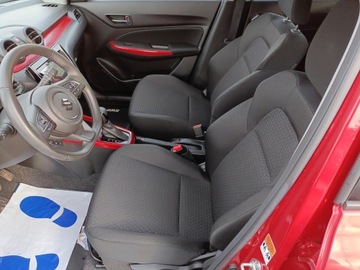 Suzuki Swift VI Hatchback Facelifting 1.2 DualJet SHVS 83KM 2023 Suzuki Swift 1.2 Dualjet SHVS Premium Plus CVT VI, zdjęcie 10