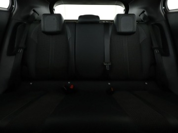 Peugeot 2008 II SUV 1.2 PureTech 130KM 2021 Peugeot 2008 GT-Line automat navi kamera ACC, zdjęcie 17
