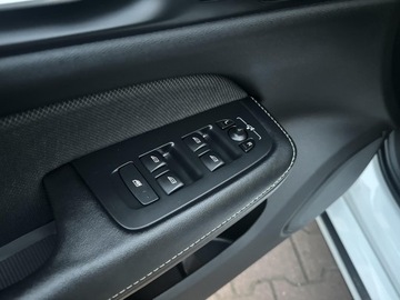 Volvo V60 II  2021 Volvo V60 B3 B Geartronic R-Design, Salon PL, FV23, zdjęcie 27