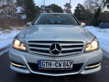 Mercedes Klasa C W204 Limuzyna 3.5 350 CGI BlueEFFICIENCY 306KM 2013 Mercedes-Benz Klasa C C350 Lift V6 Elegance RWD Szwajcaria Serwis ASO 3.5, zdjęcie 2