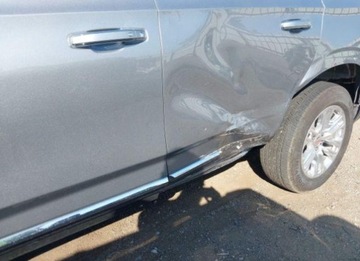  GMC Yukon 2023, 5.3L, 4x4, SLT, od ubezpieczalni 5.3 Benzyna 355KM, zdjęcie 8