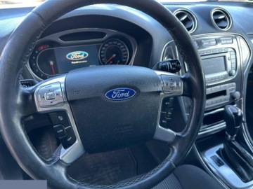 Ford Mondeo IV Kombi 2.3 Duratec 161KM 2010 Ford Mondeo SW 2.3 Silver X 161KM 2010r, zdjęcie 19